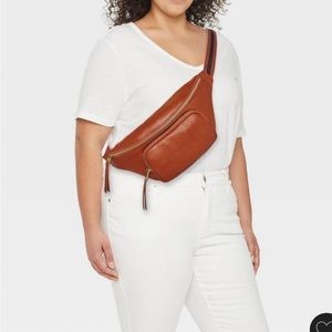 Universal Threads Casual Fanny Pack